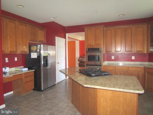 KINGS CROSSING - Residential