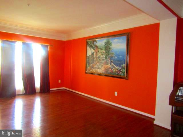 KINGS CROSSING - Residential