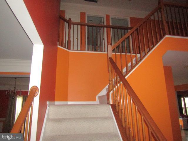 KINGS CROSSING - Residential