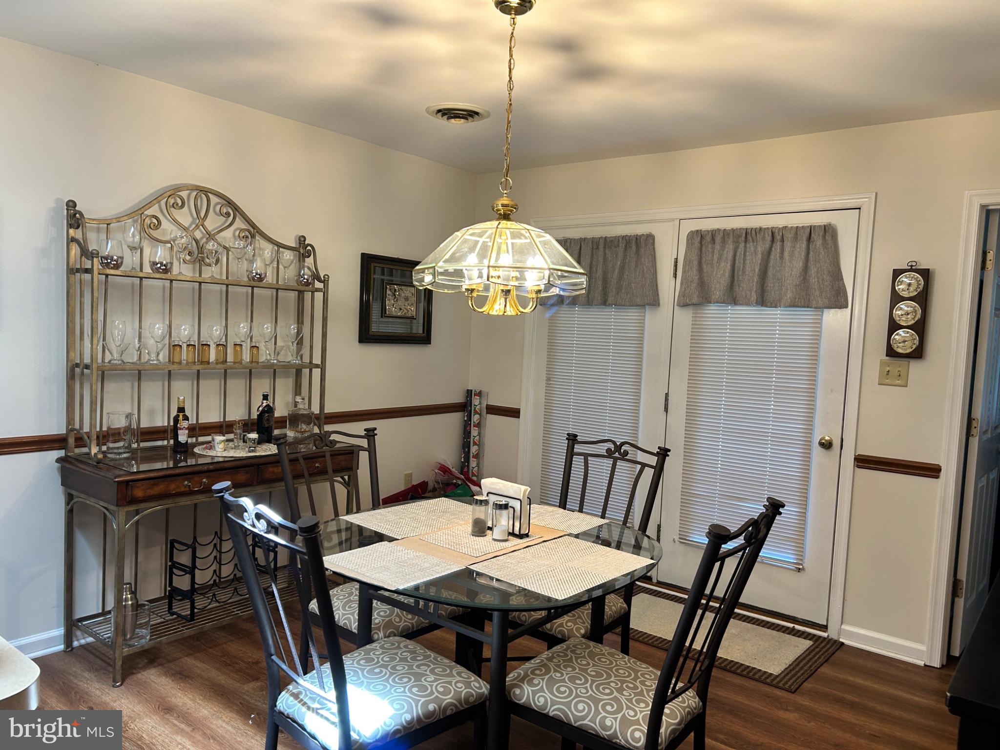 SOUTH POINTE - Residential
