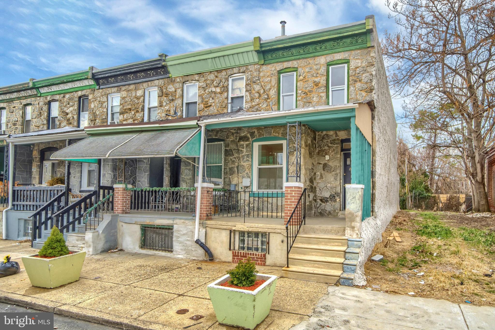 MANTUA - Residential