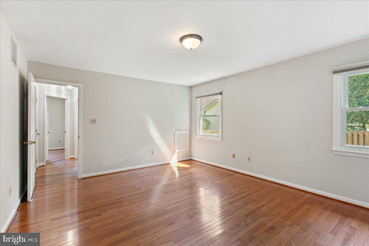 MIDDLE VALLEY - Residential