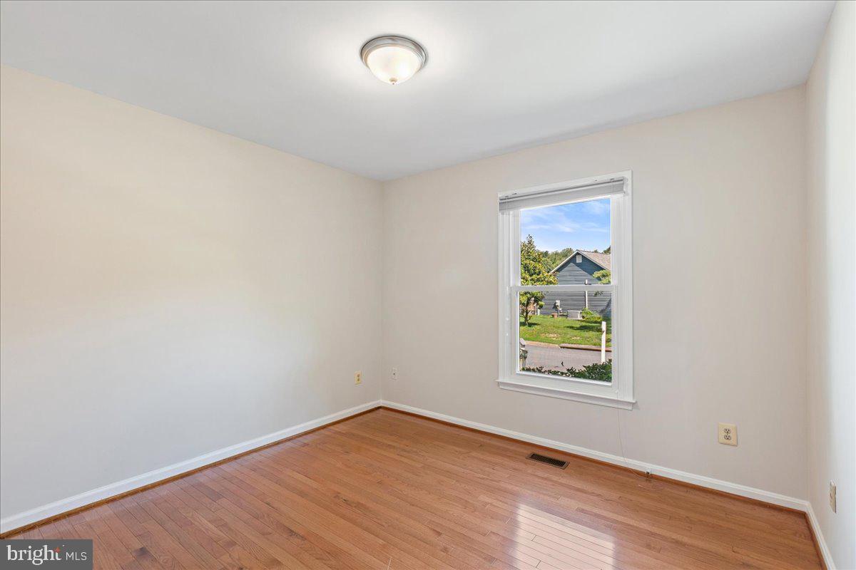 MIDDLE VALLEY - Residential