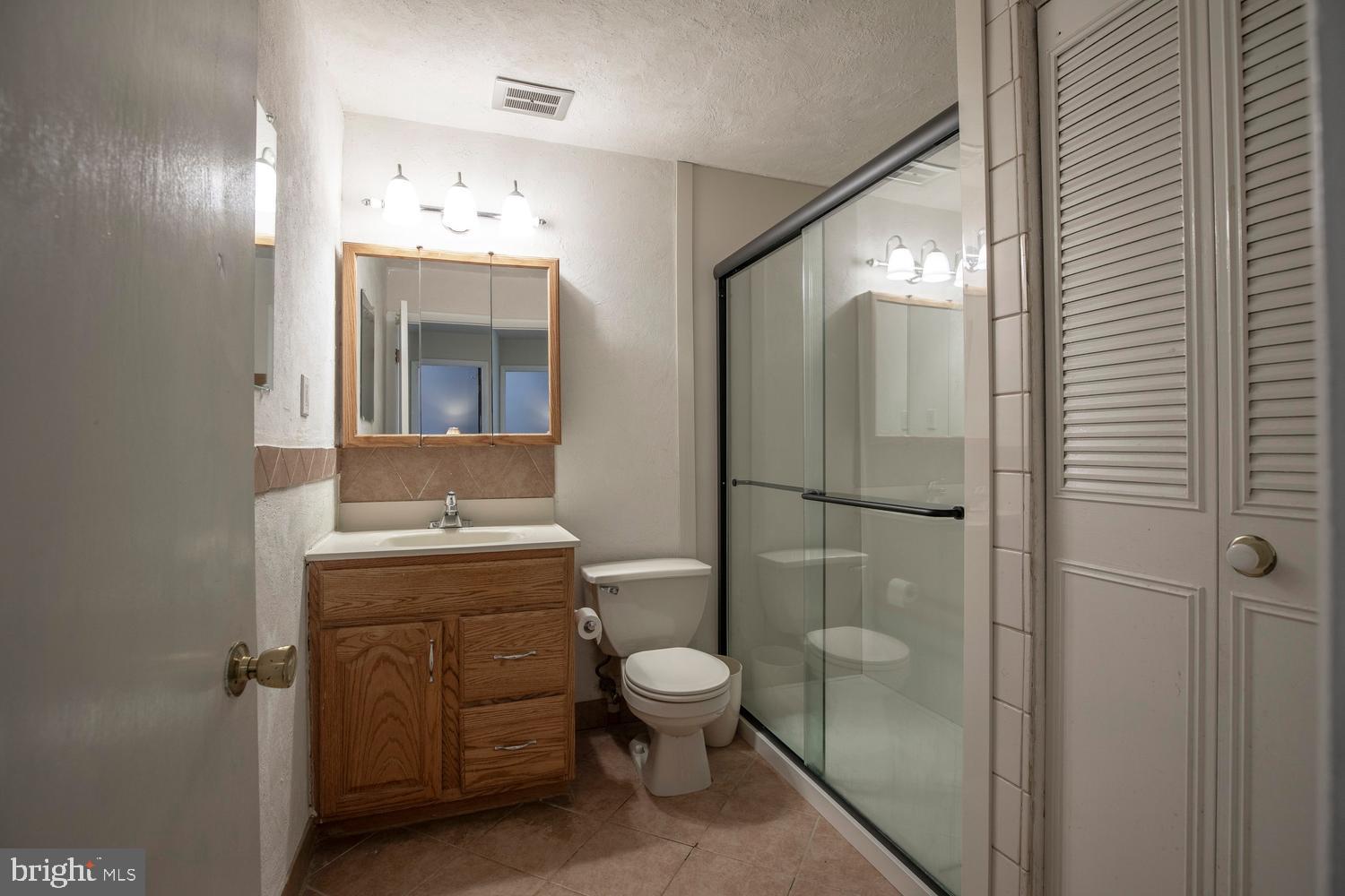 NESHAMINY VALLEY - Residential