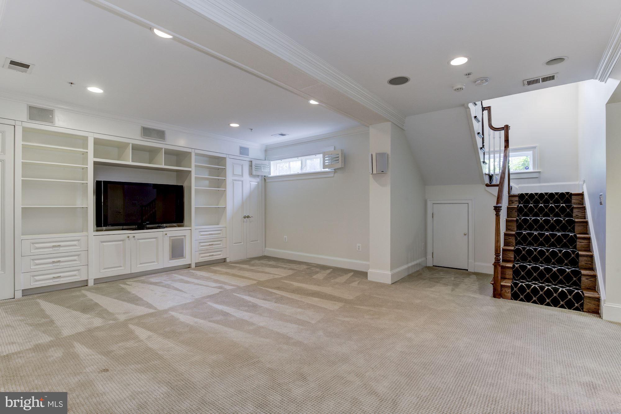 GEORGETOWN - Residential