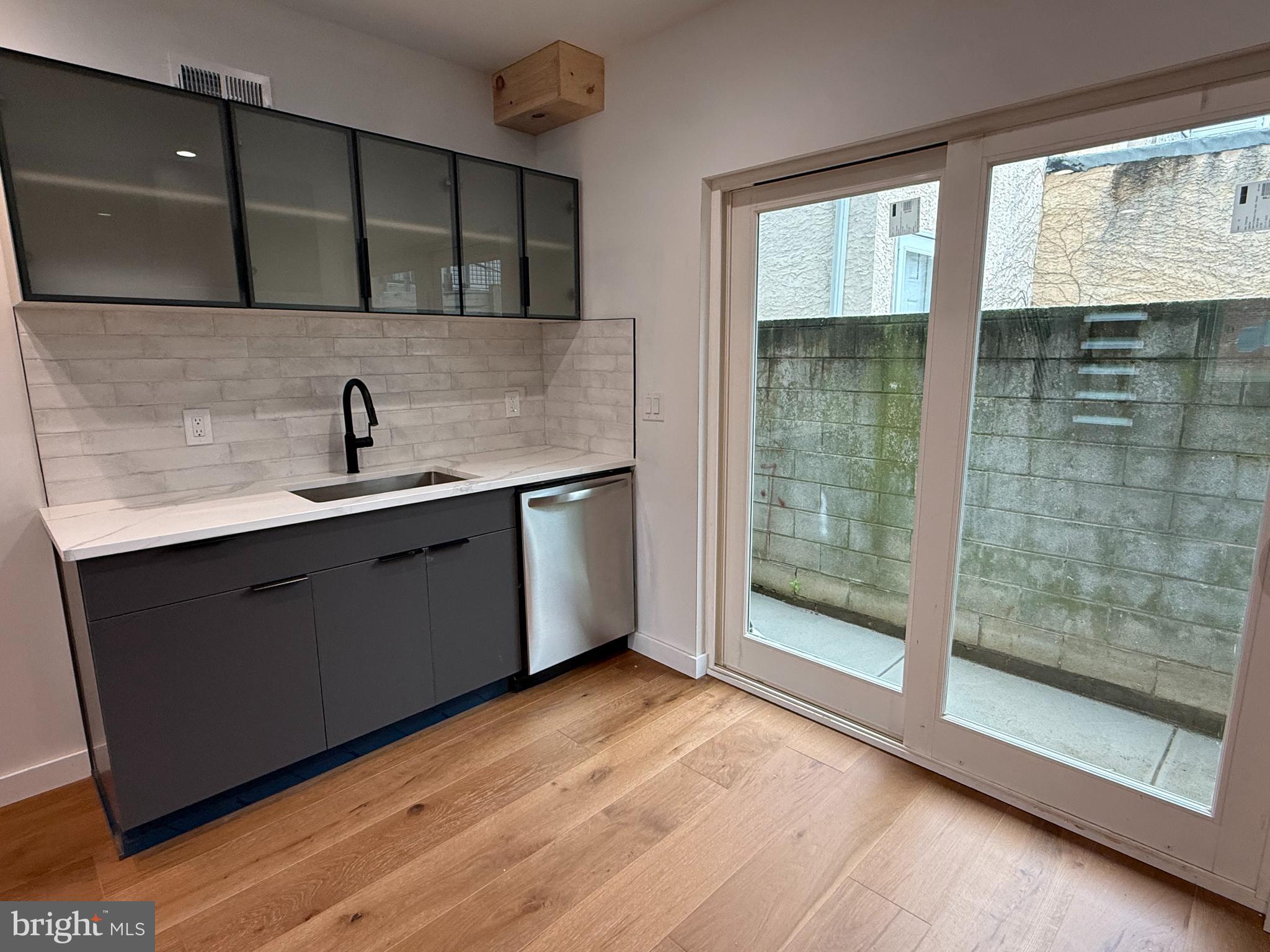 GRAYS FERRY - Residential