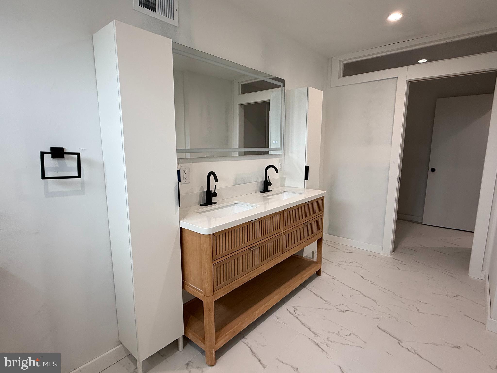 GRAYS FERRY - Residential