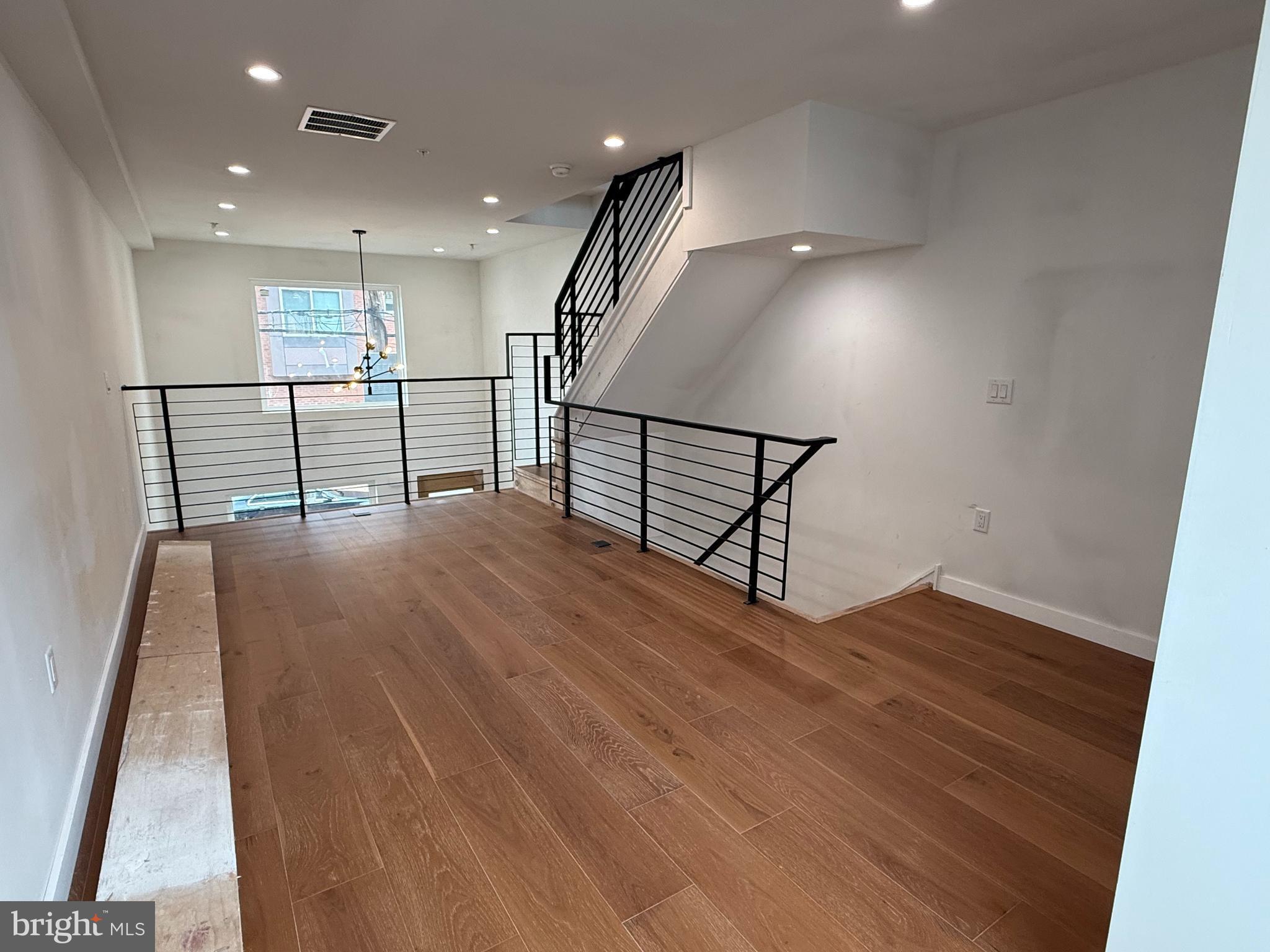 GRAYS FERRY - Residential