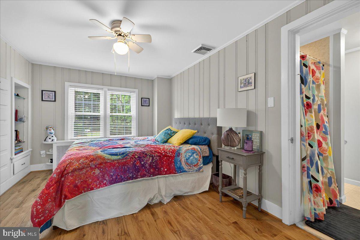 MAKEFIELD MANOR - Residential