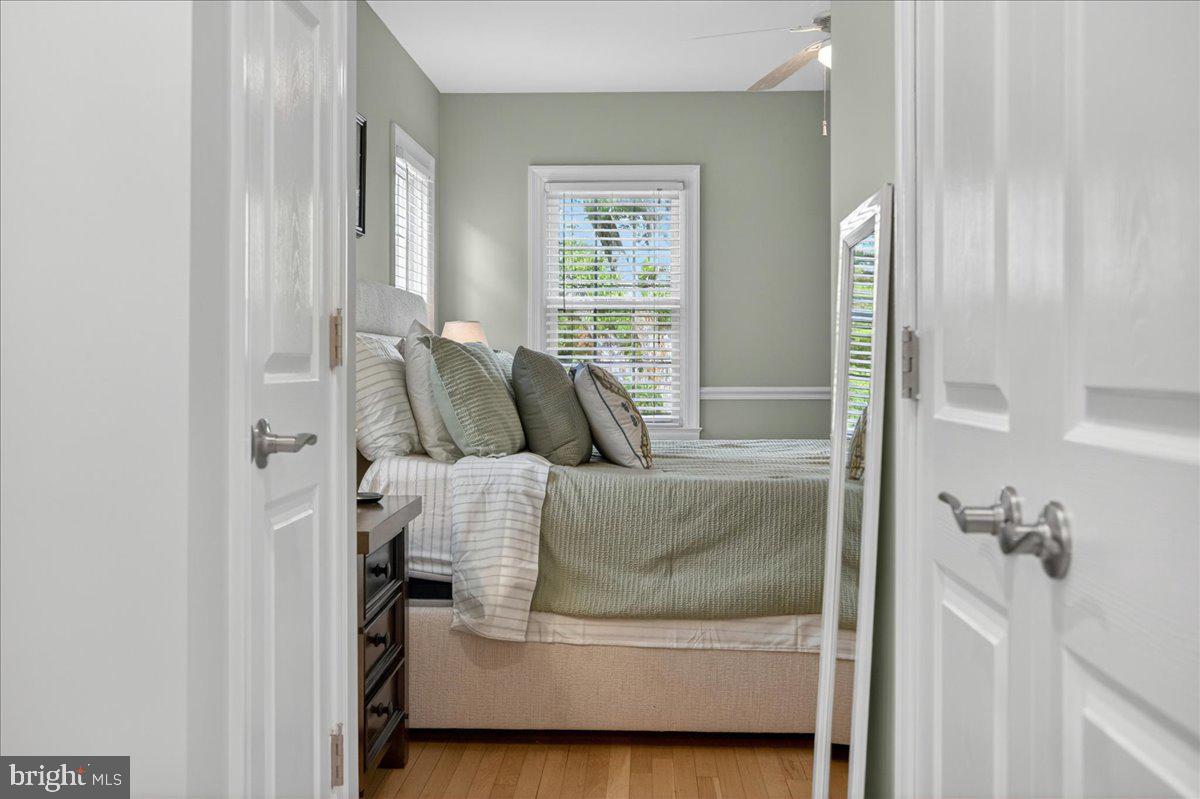 MAKEFIELD MANOR - Residential