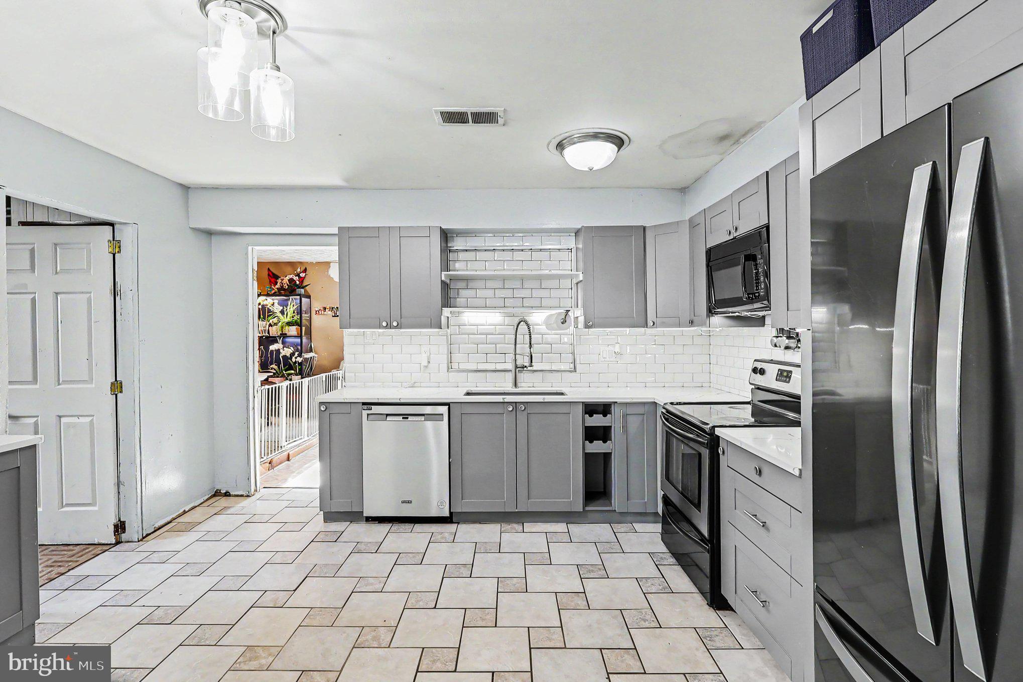 STERLING  PARK - Residential