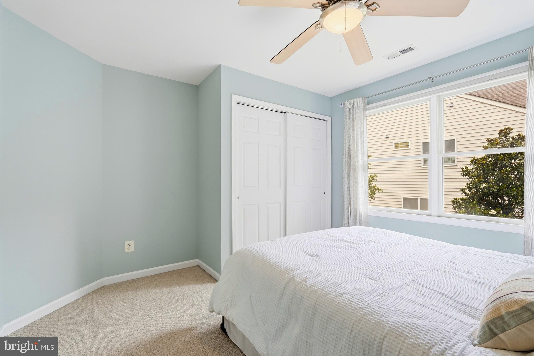 SOUTH RIDING - Residential