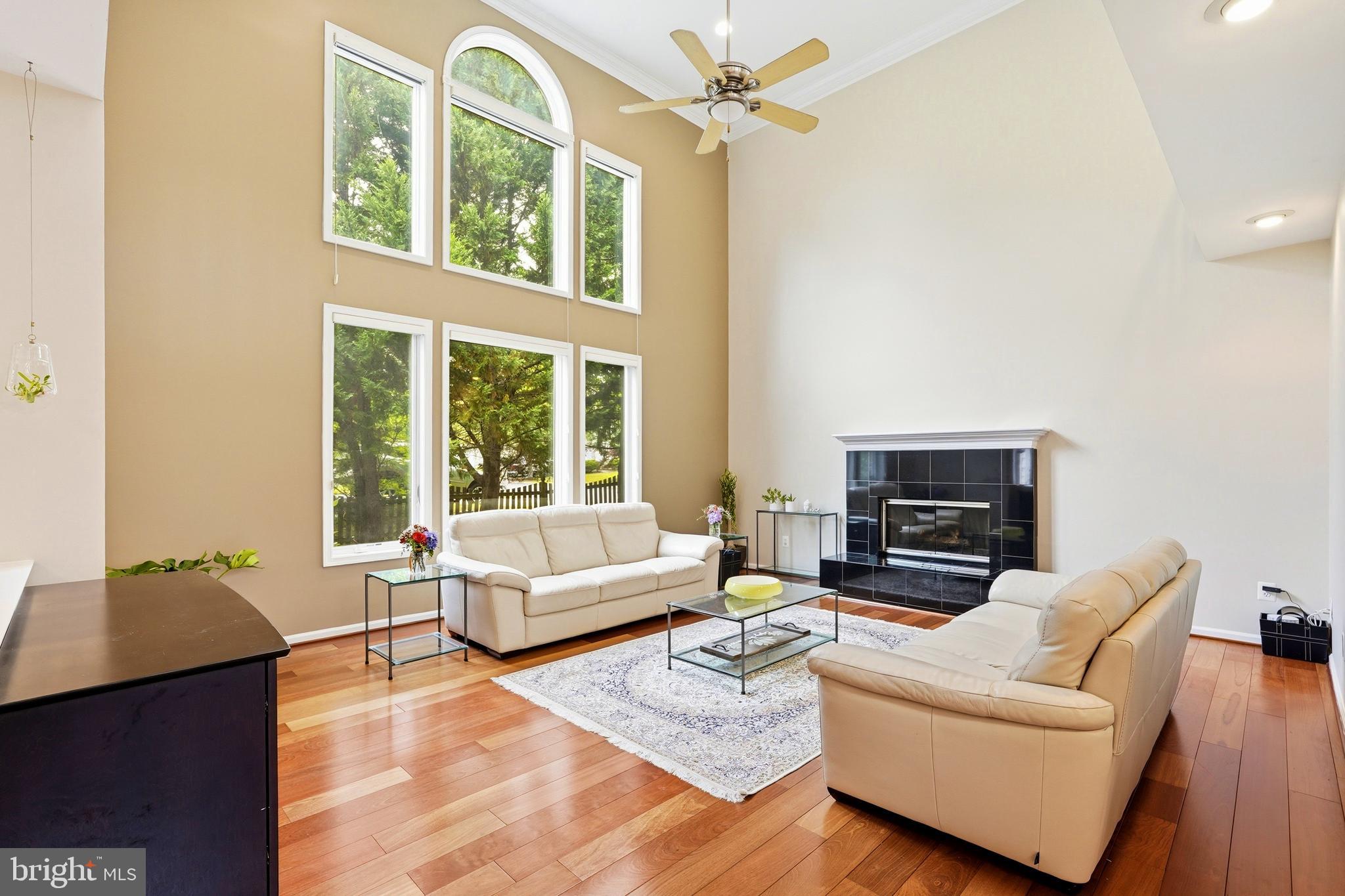 SOUTH RIDING - Residential