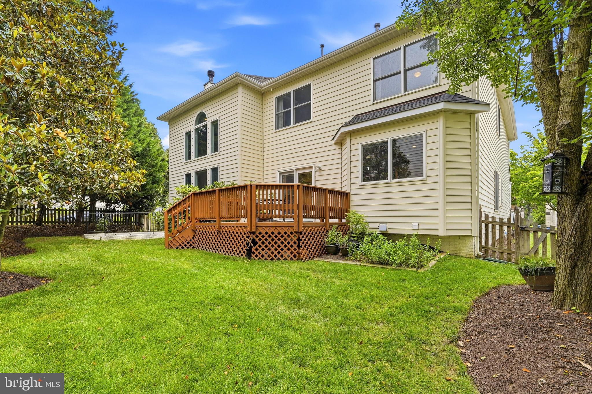 SOUTH RIDING - Residential