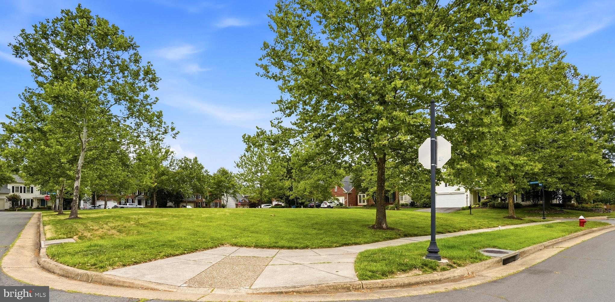 SOUTH RIDING - Residential