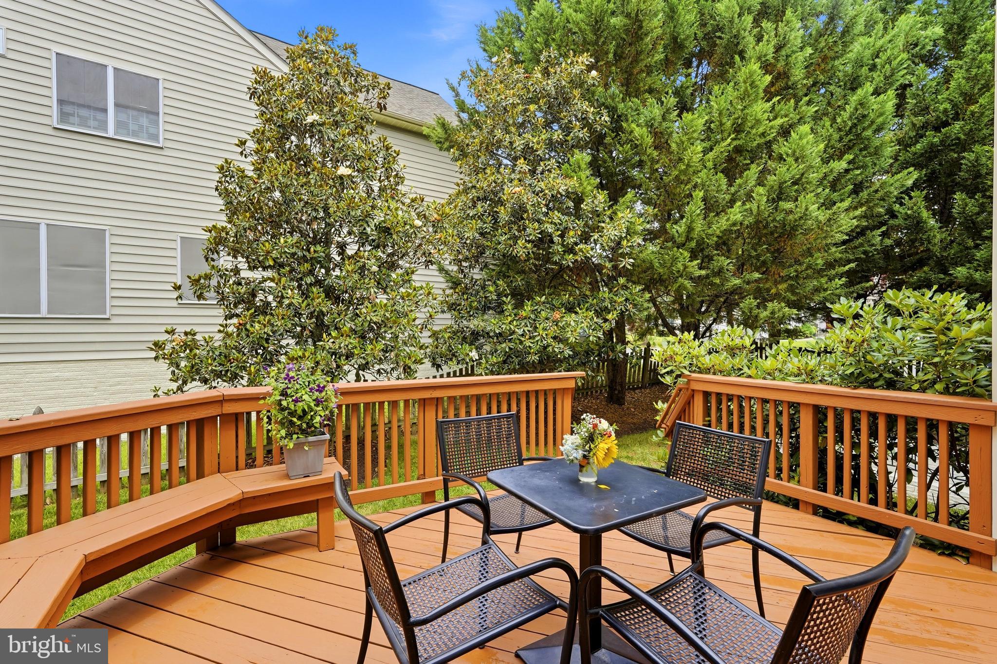 SOUTH RIDING - Residential