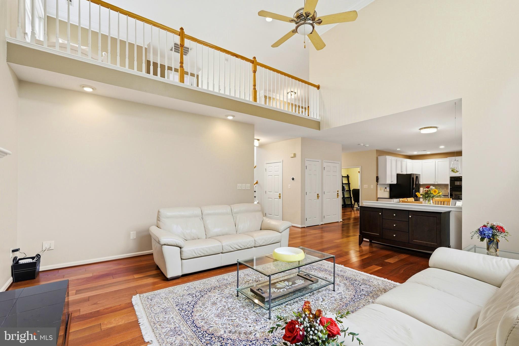 SOUTH RIDING - Residential