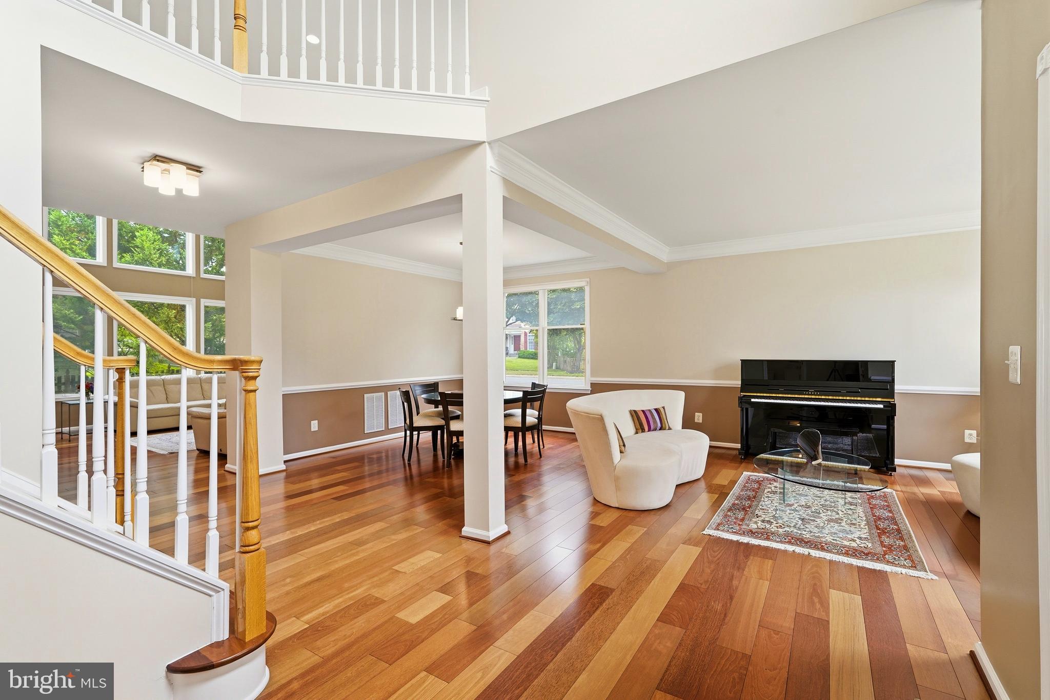 SOUTH RIDING - Residential