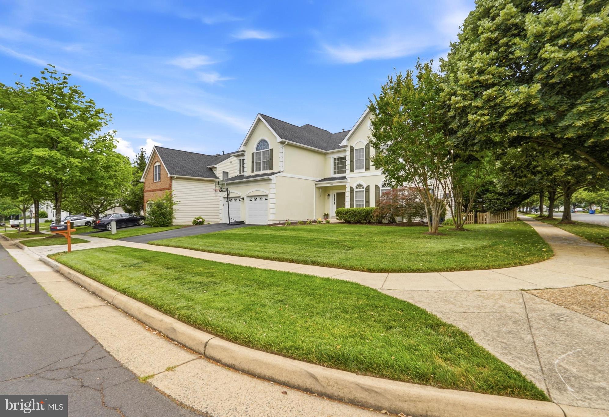SOUTH RIDING - Residential