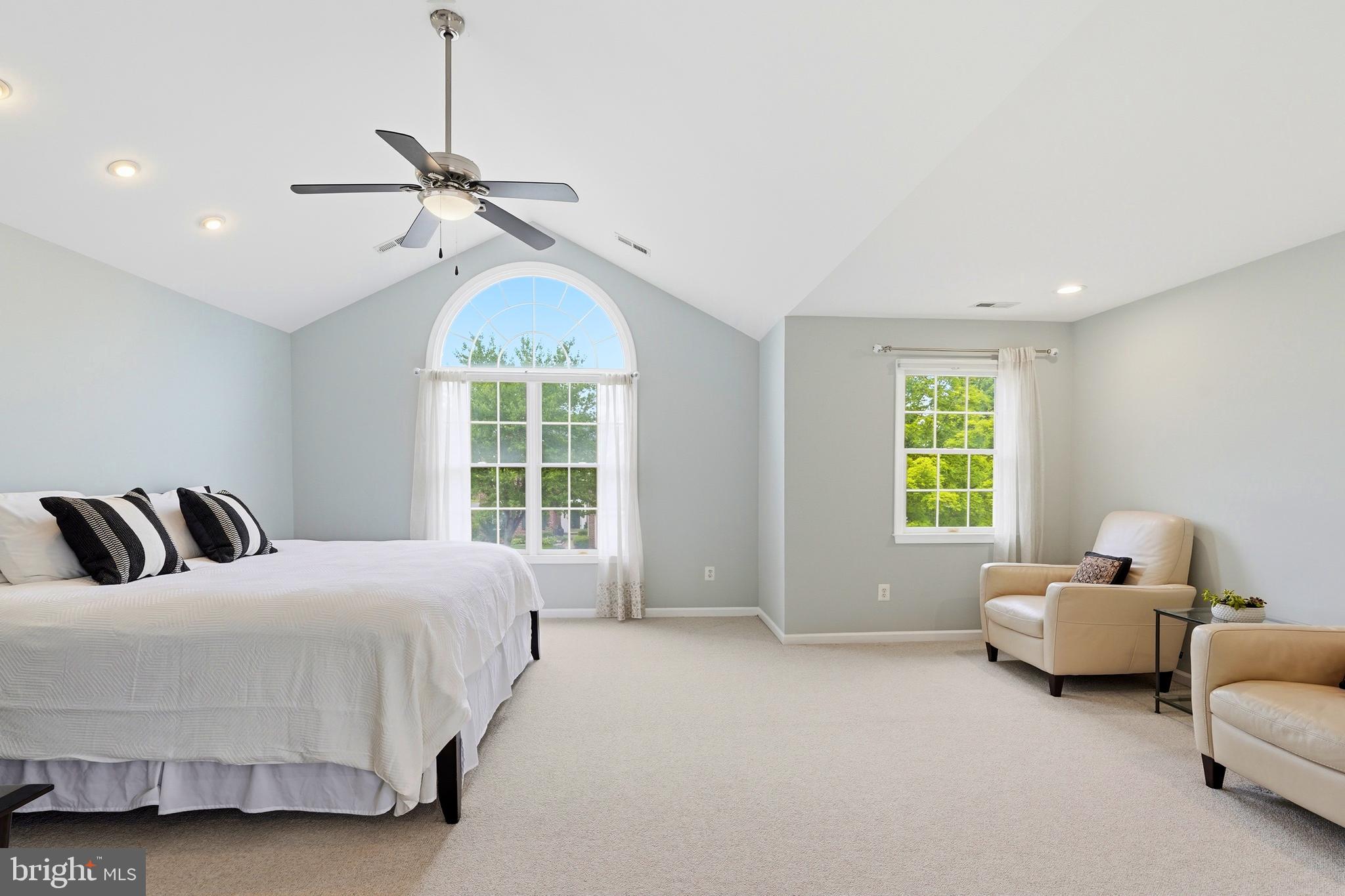 SOUTH RIDING - Residential