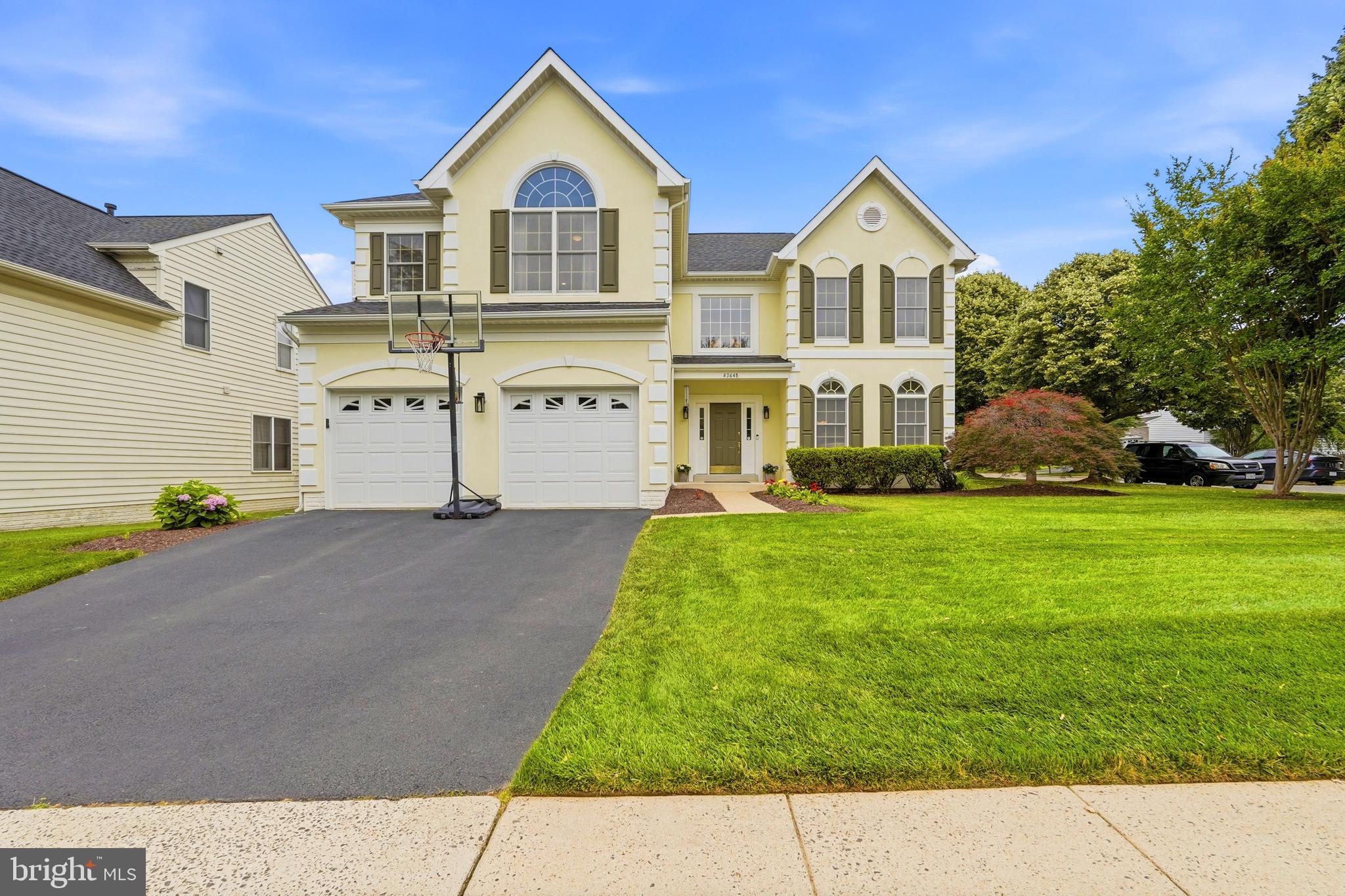 SOUTH RIDING - Residential