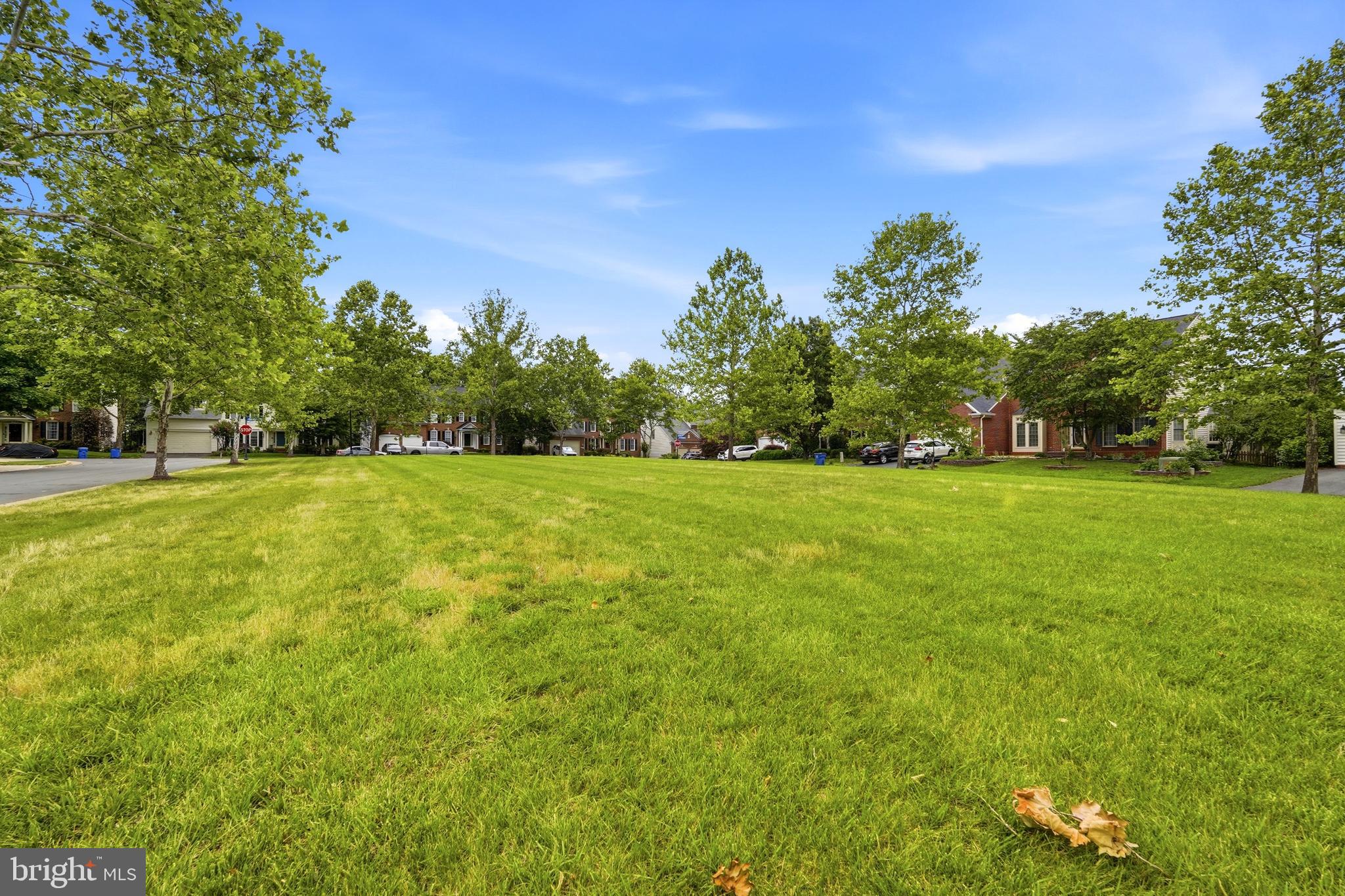 SOUTH RIDING - Residential