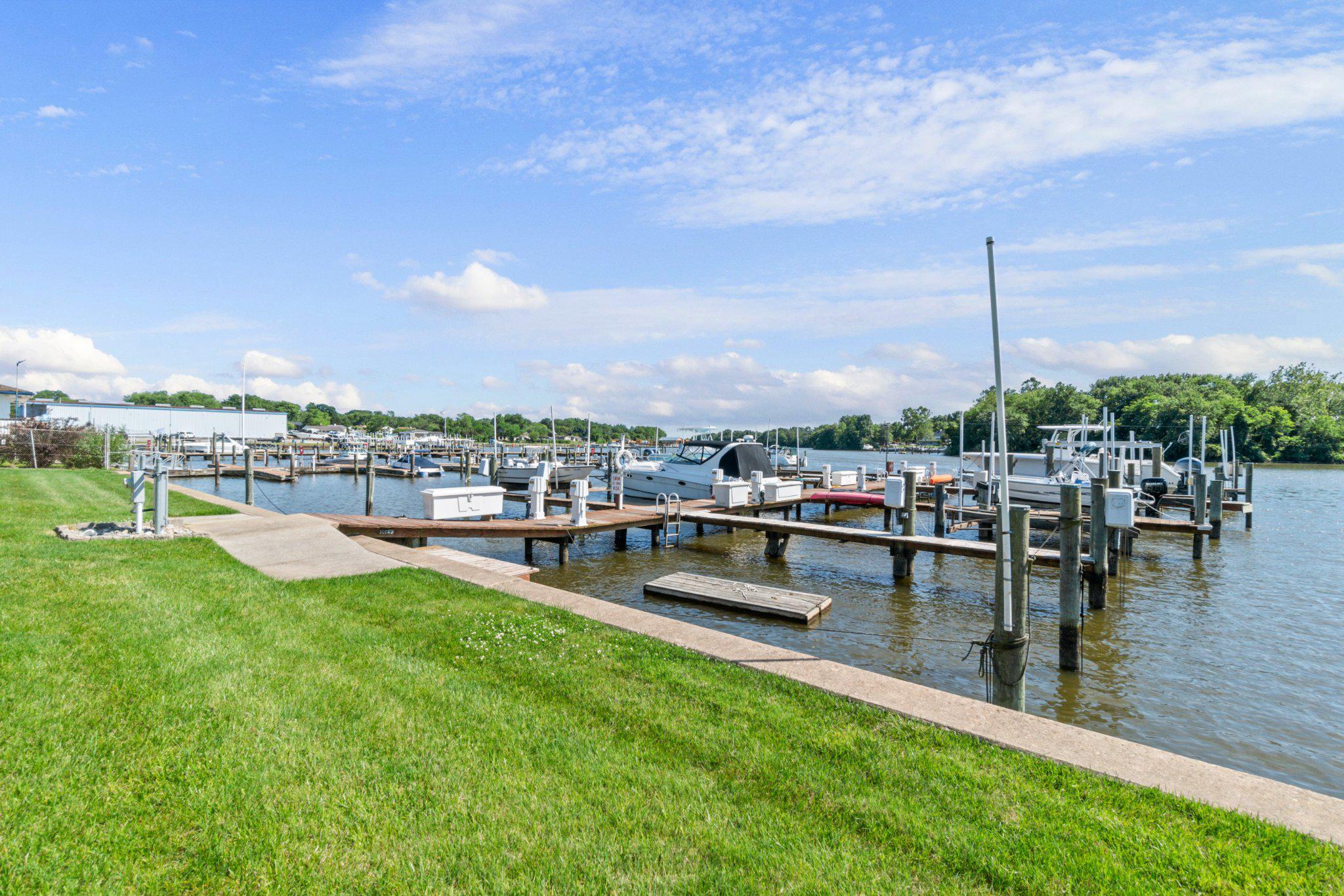 GUNPOWDER COVE - Residential