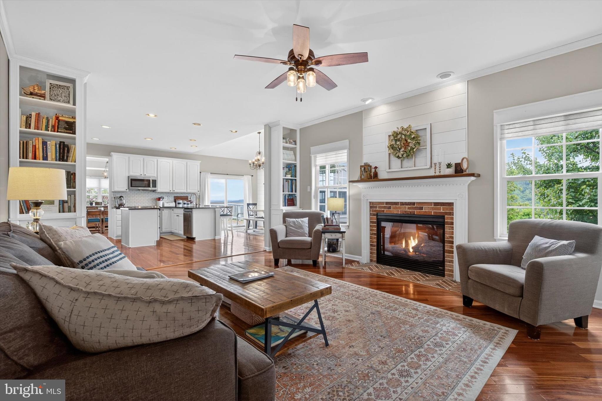 BRIARCLIFF - Residential