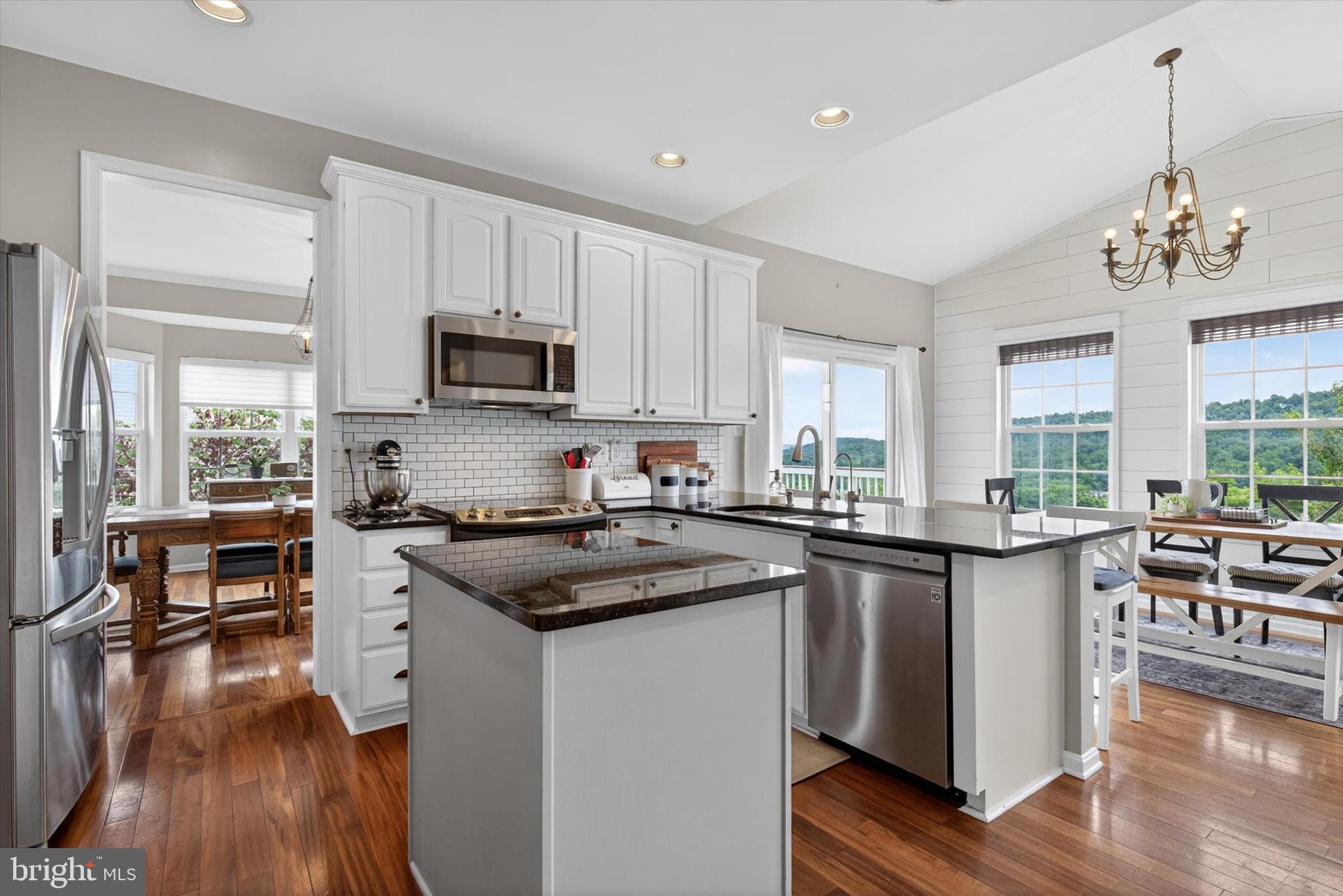 BRIARCLIFF - Residential