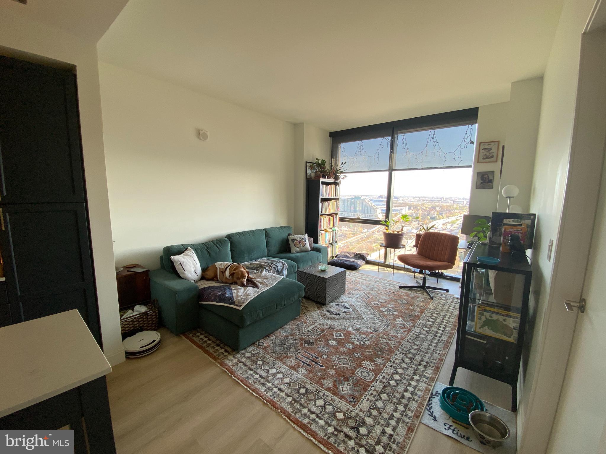 SOCIETY HILL - Residential Lease