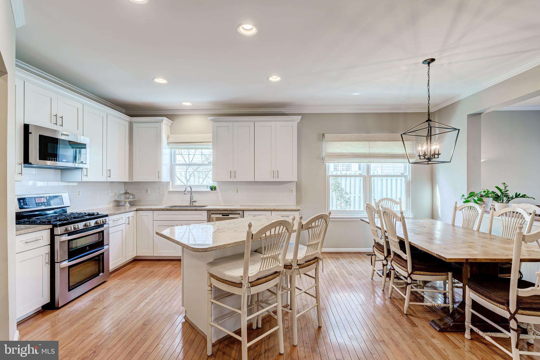 ASHBURN FARM - Residential