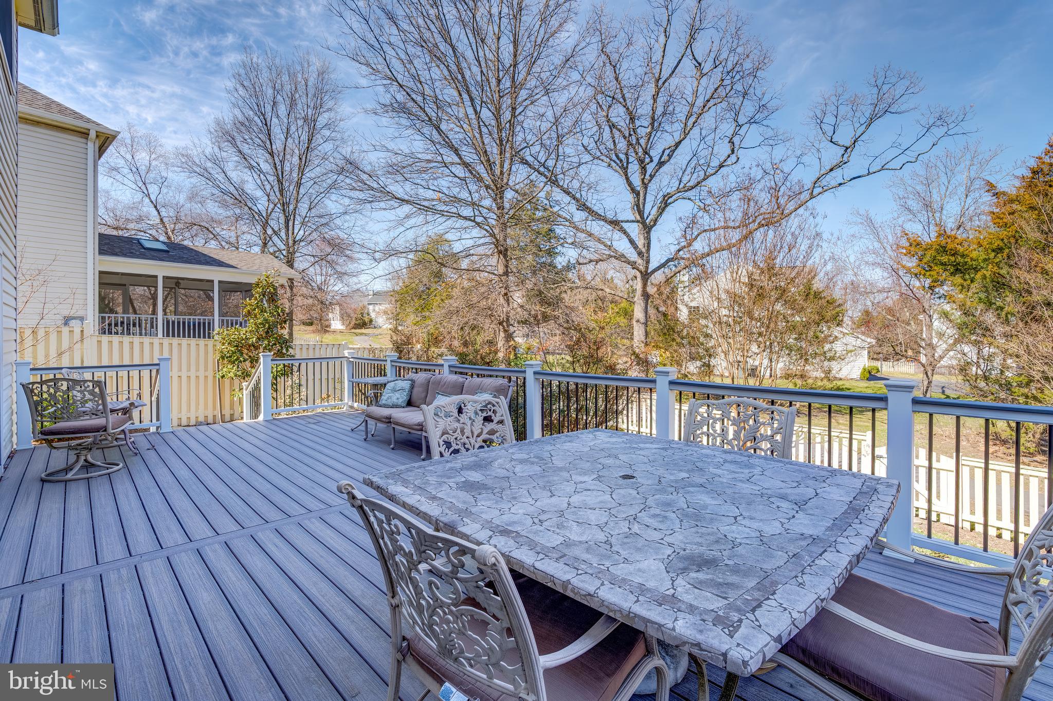 ASHBURN FARM - Residential