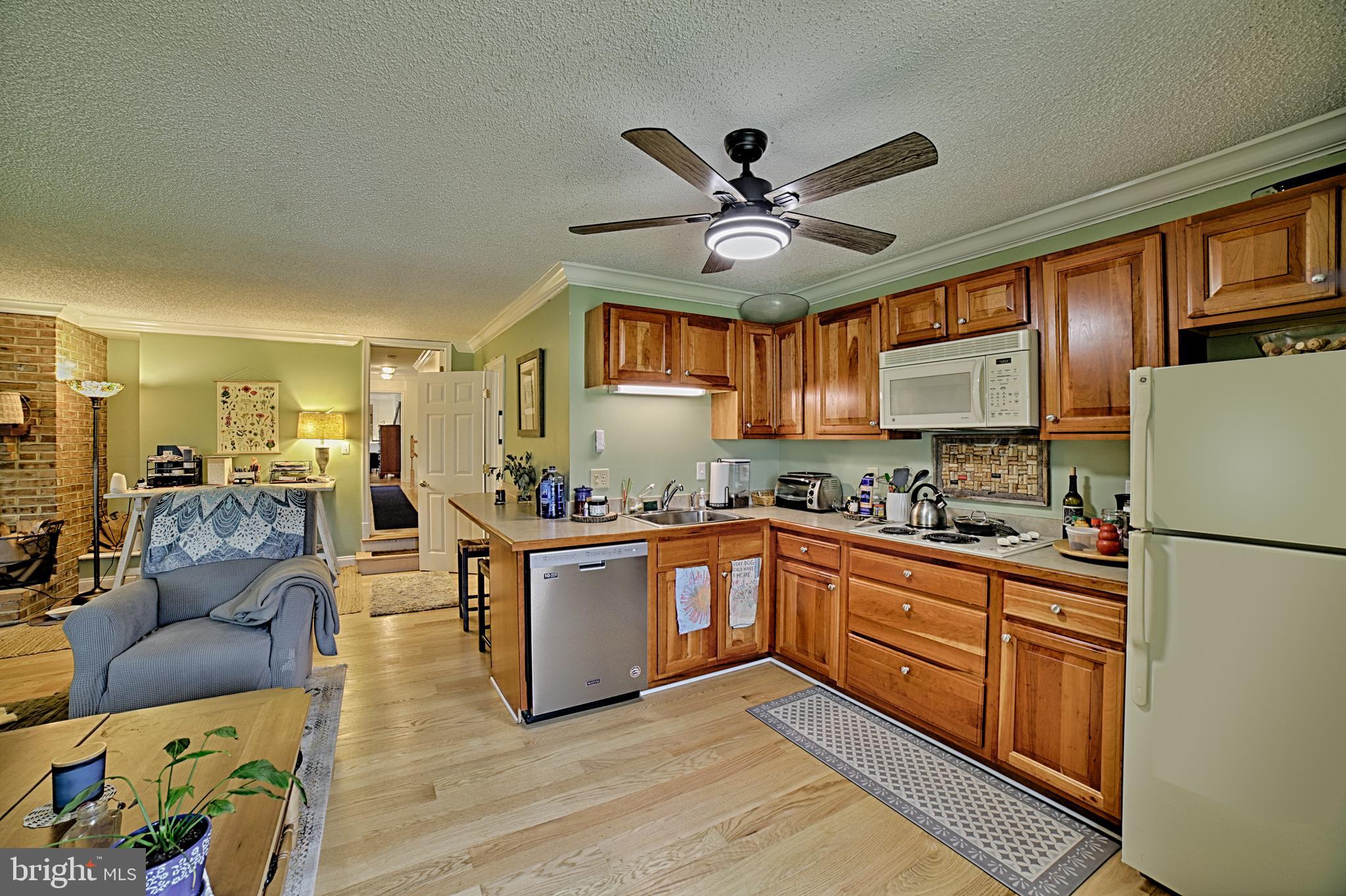 BELLE POINT FARM - Residential