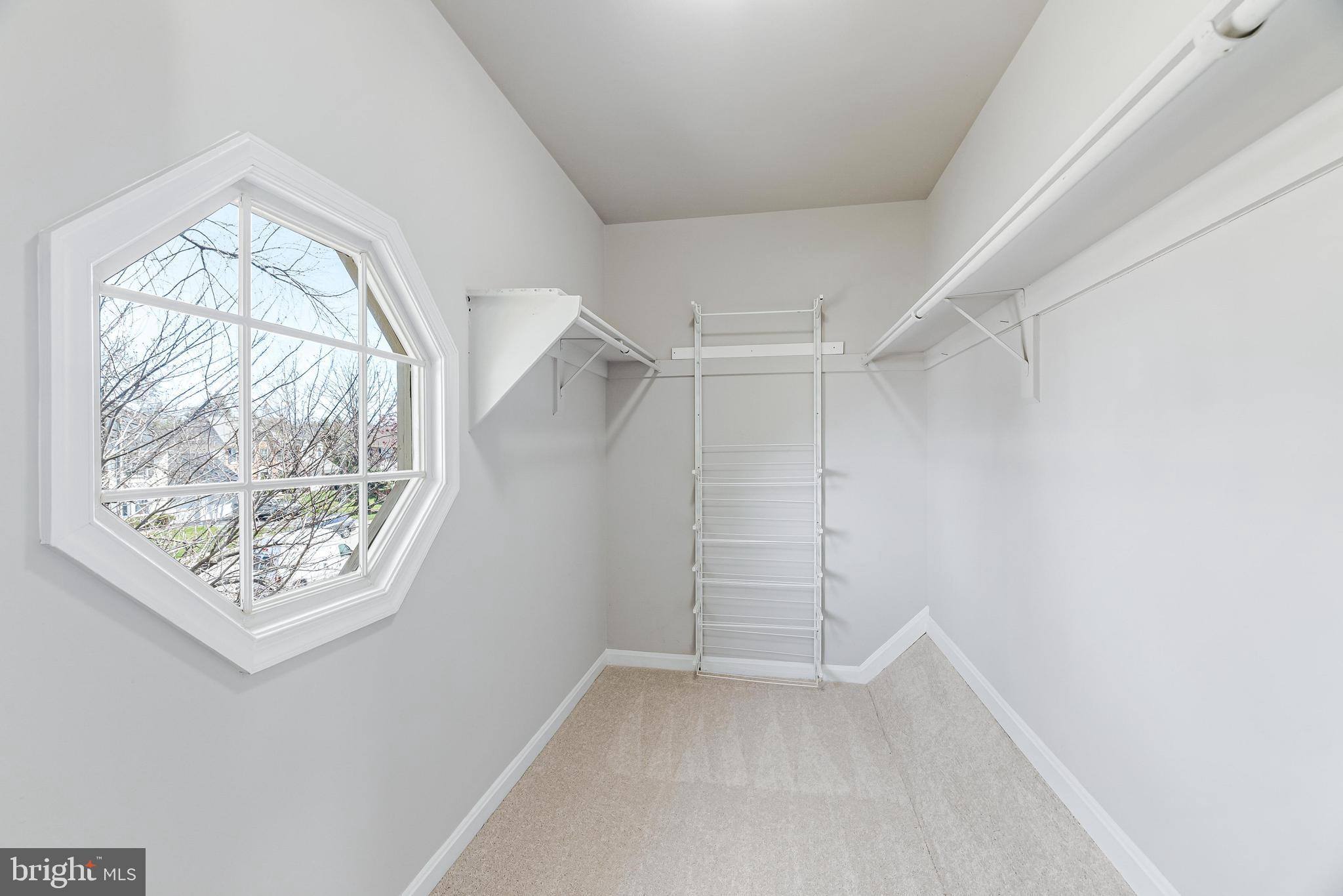 WELLINGTON/CLOVERHILL - Residential