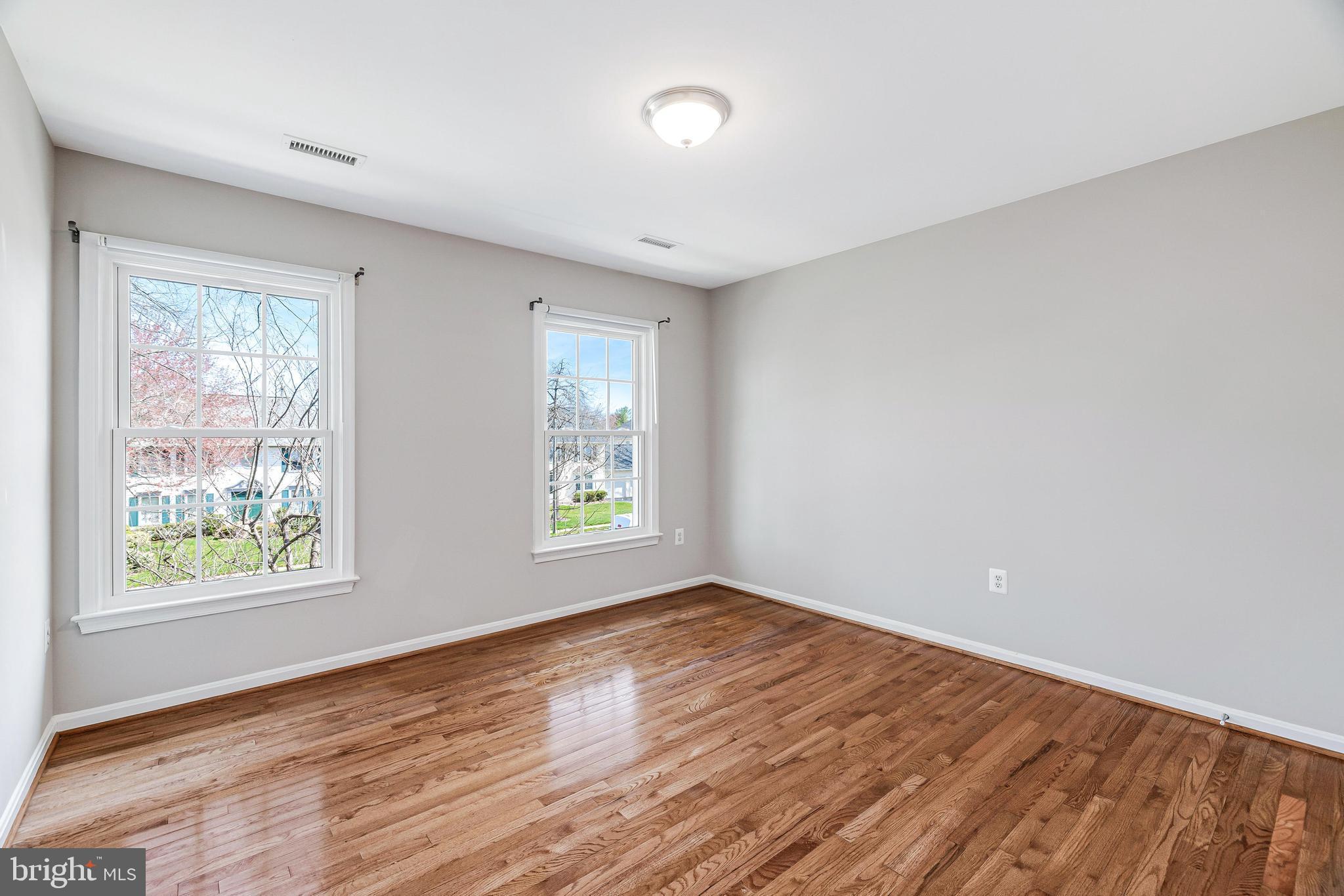 WELLINGTON/CLOVERHILL - Residential