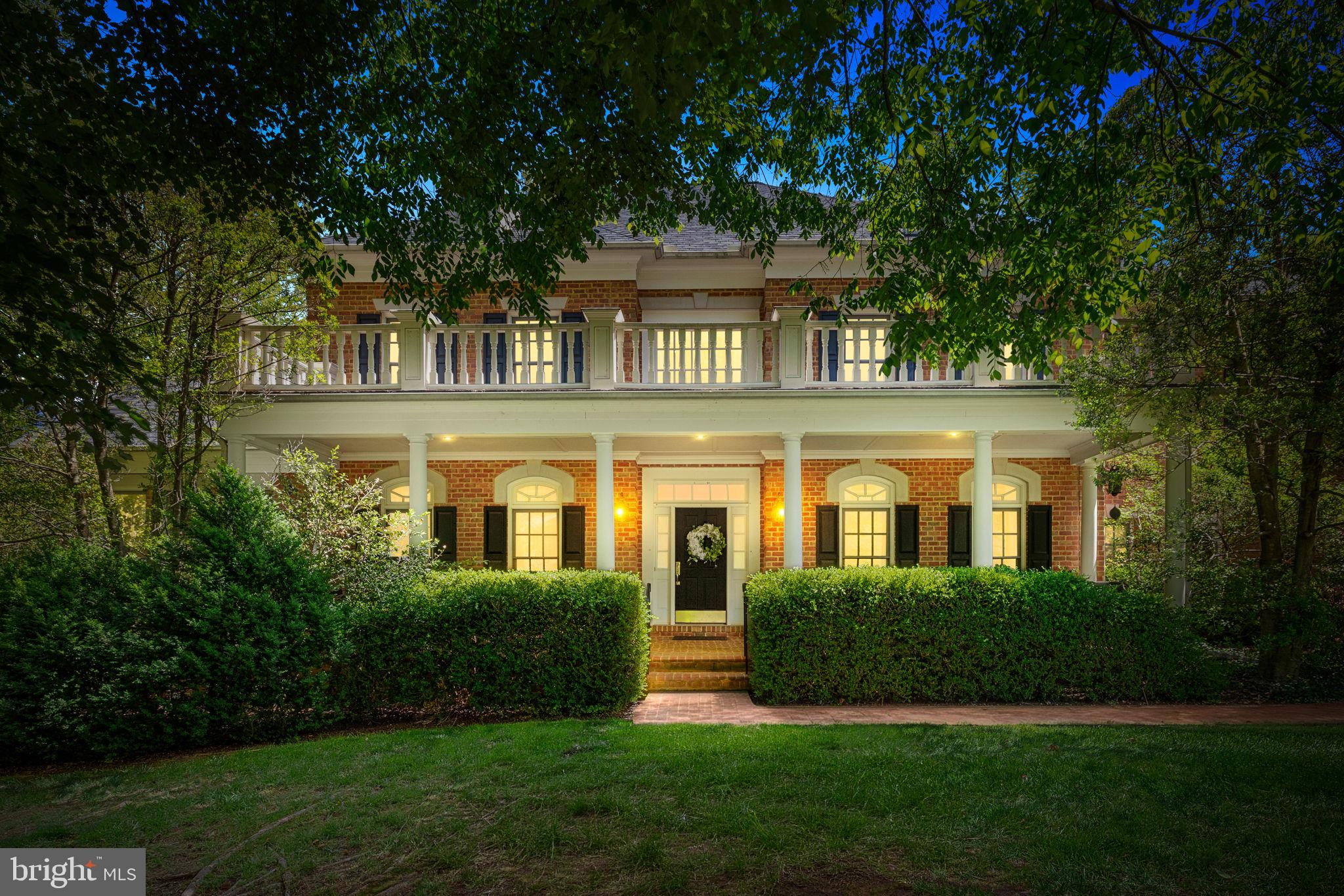 MCLEAN FALLS AT CHINQUAP - Residential