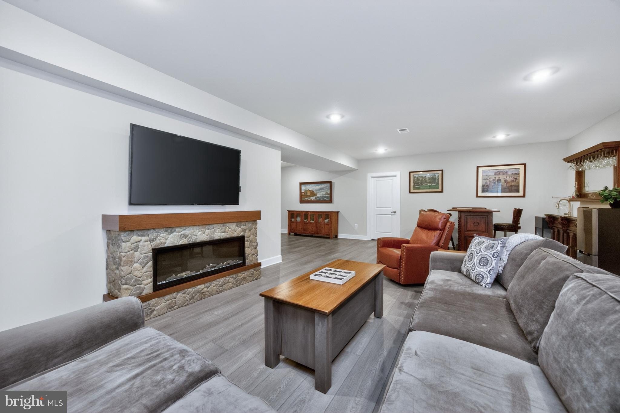 GREYSTONE - Residential