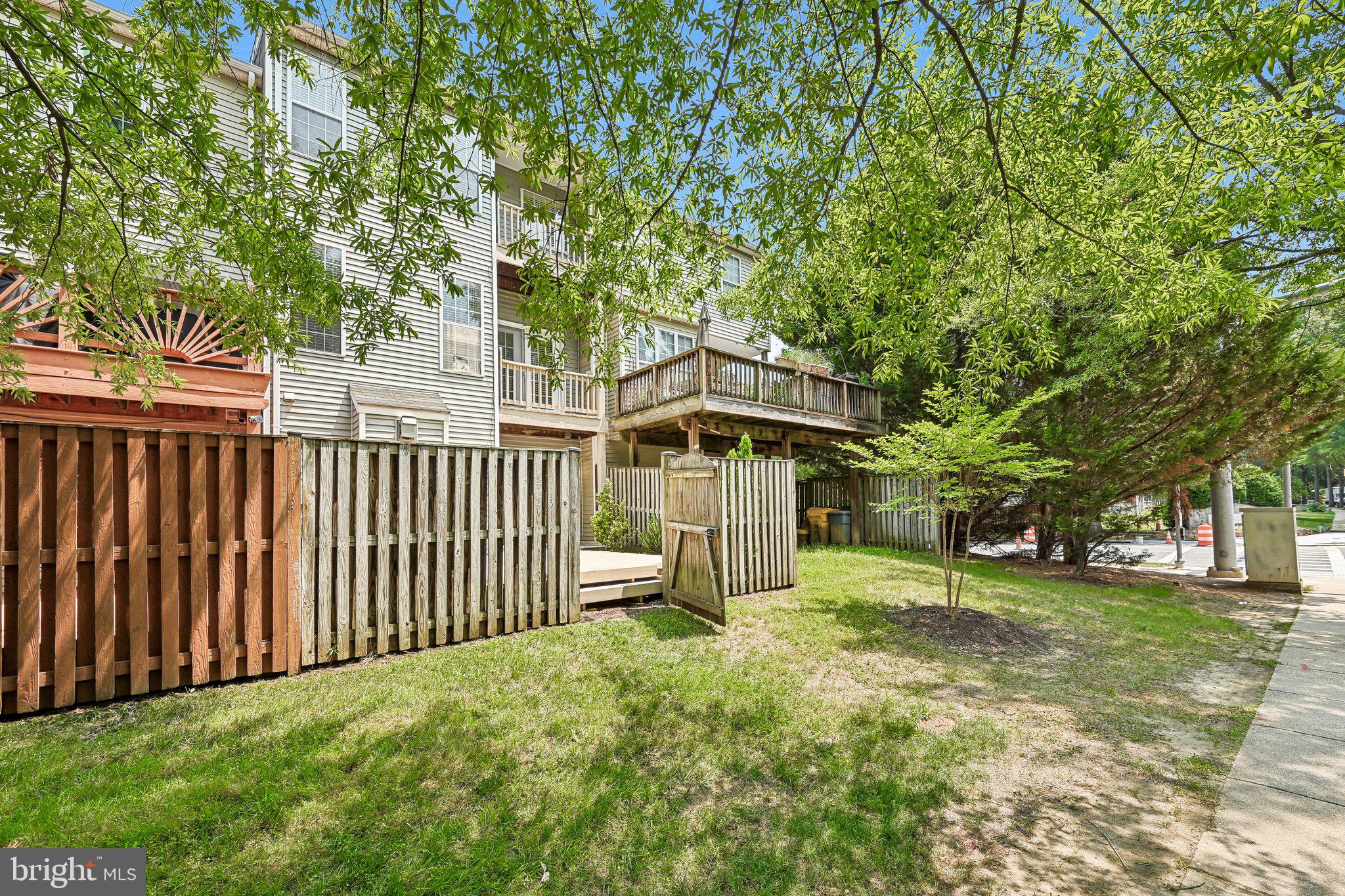 CROFTON VILLAGE - Residential