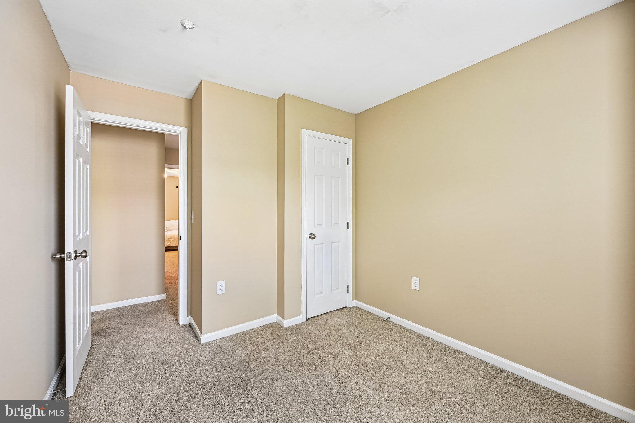 CROFTON VILLAGE - Residential