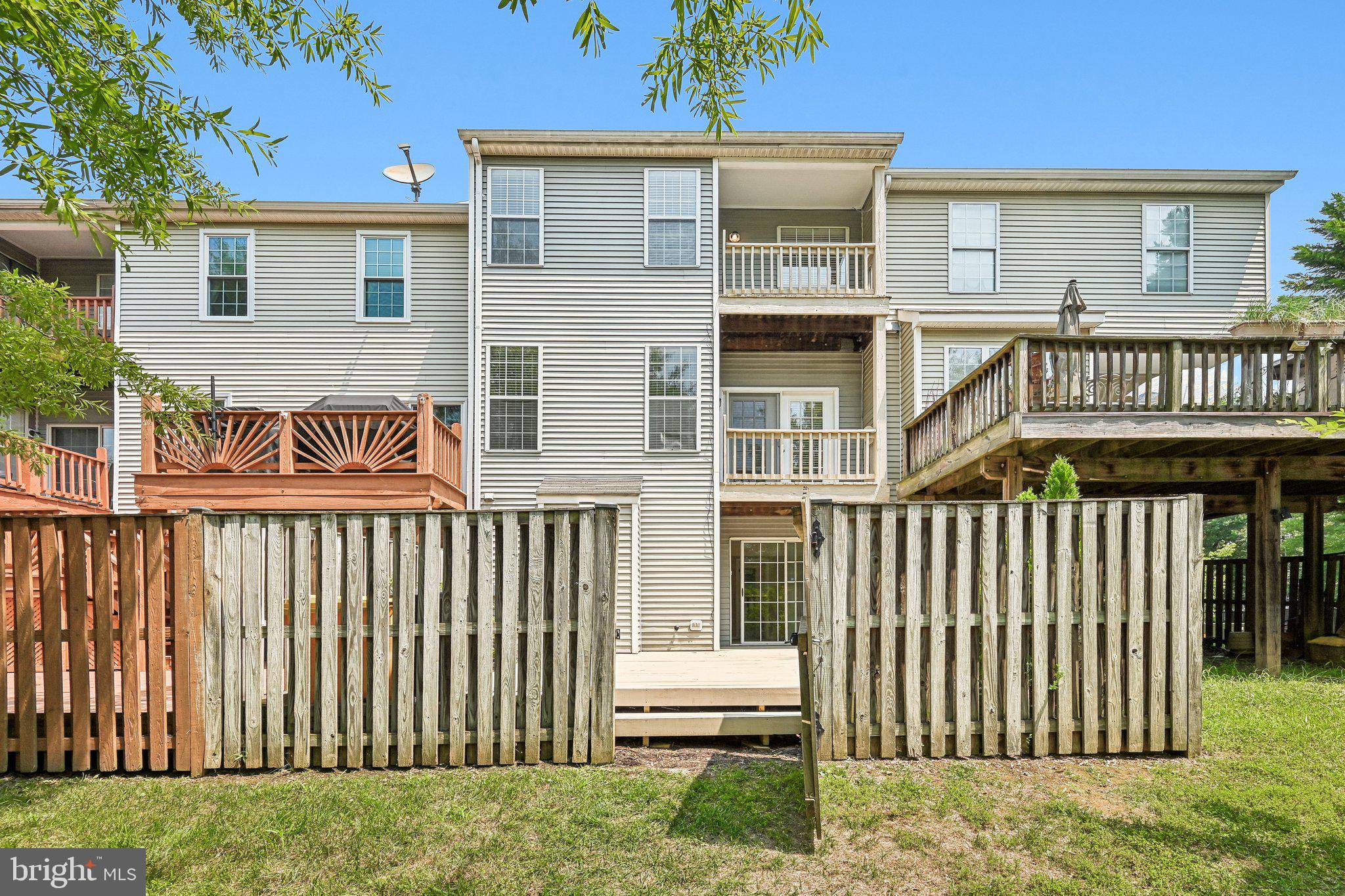 CROFTON VILLAGE - Residential
