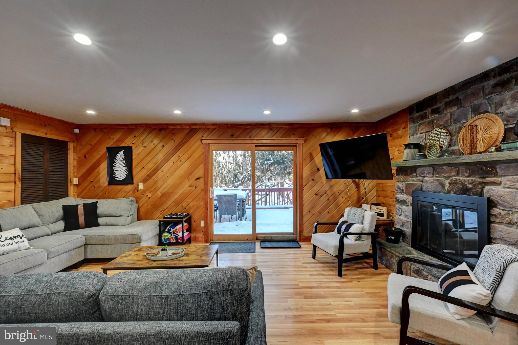 LAKE HARMOY ESTATES - Residential