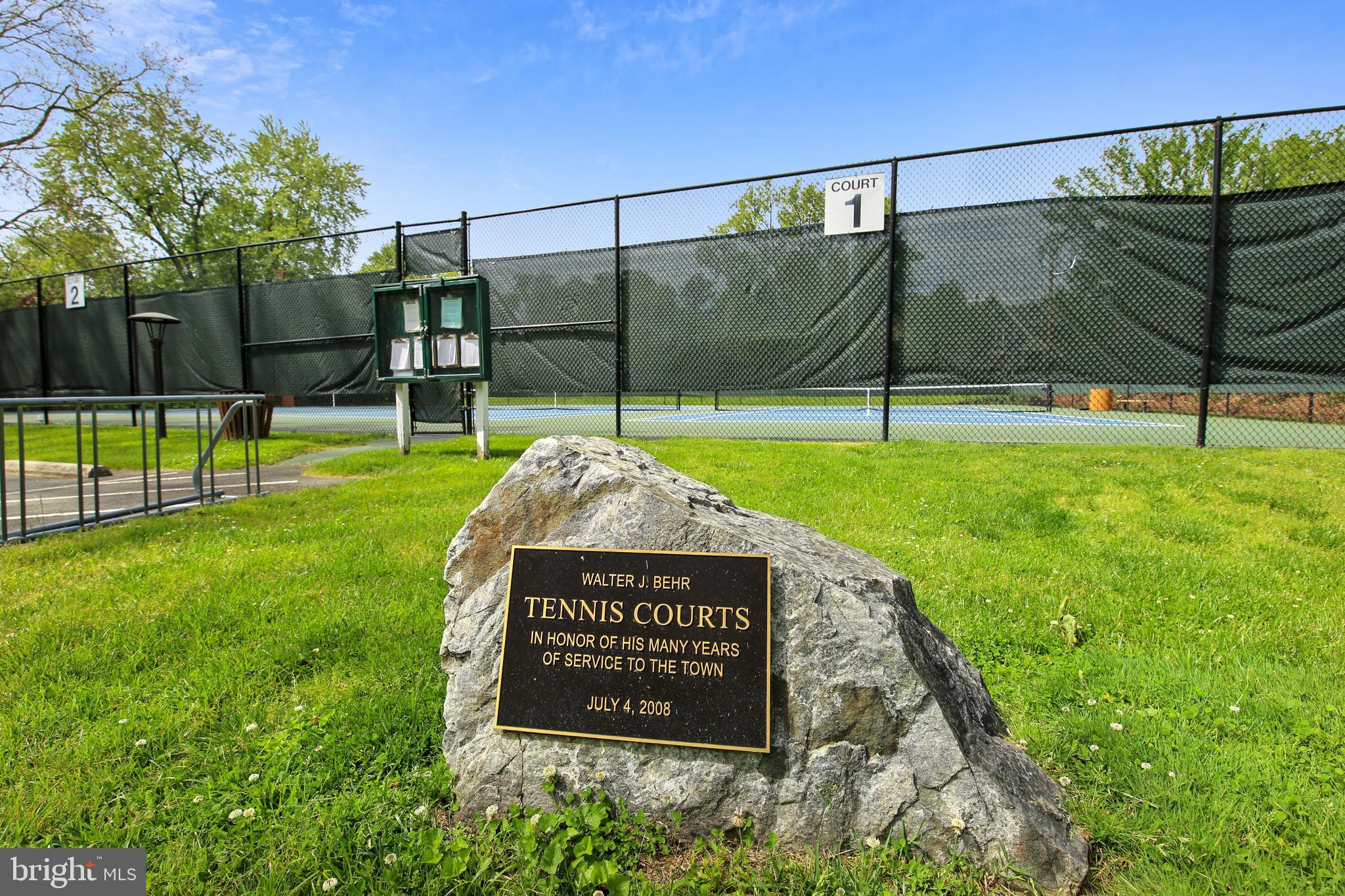 SOMERSET HEIGHTS - Residential