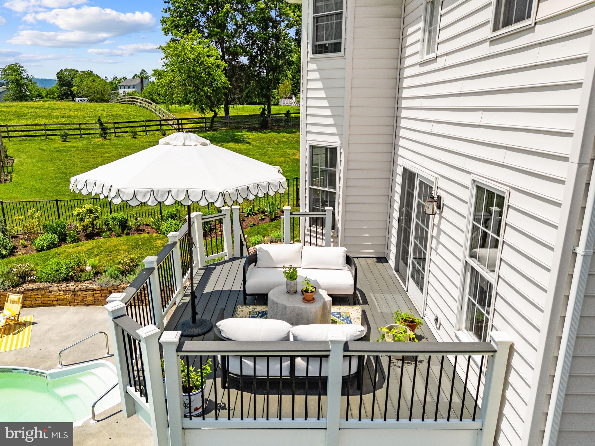 MOSBYS CROSSING - Residential