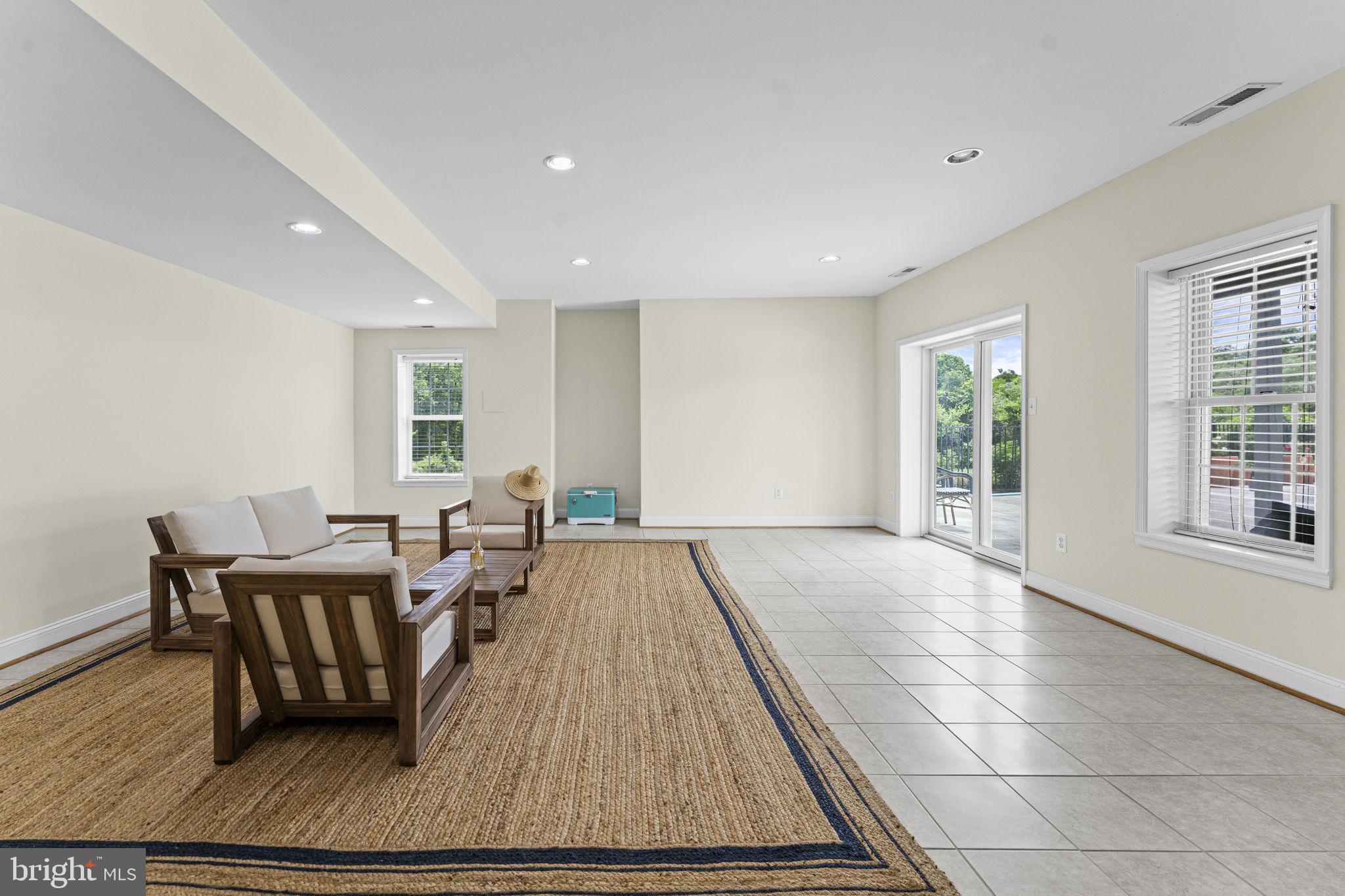 MOSBYS CROSSING - Residential