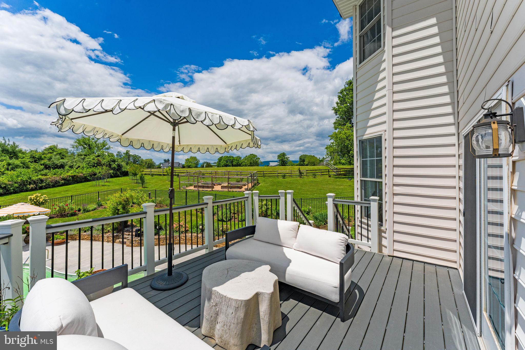 MOSBYS CROSSING - Residential