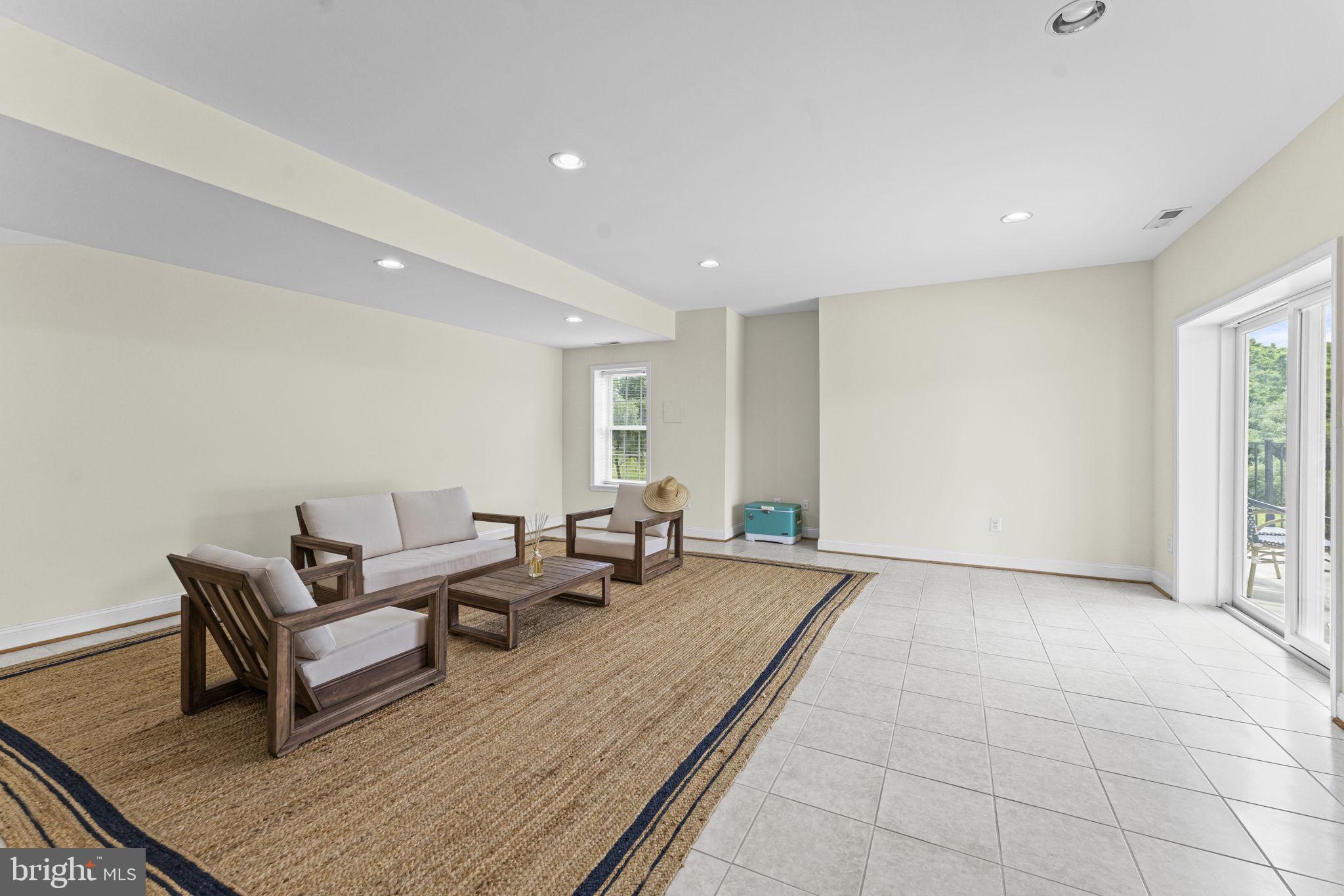MOSBYS CROSSING - Residential