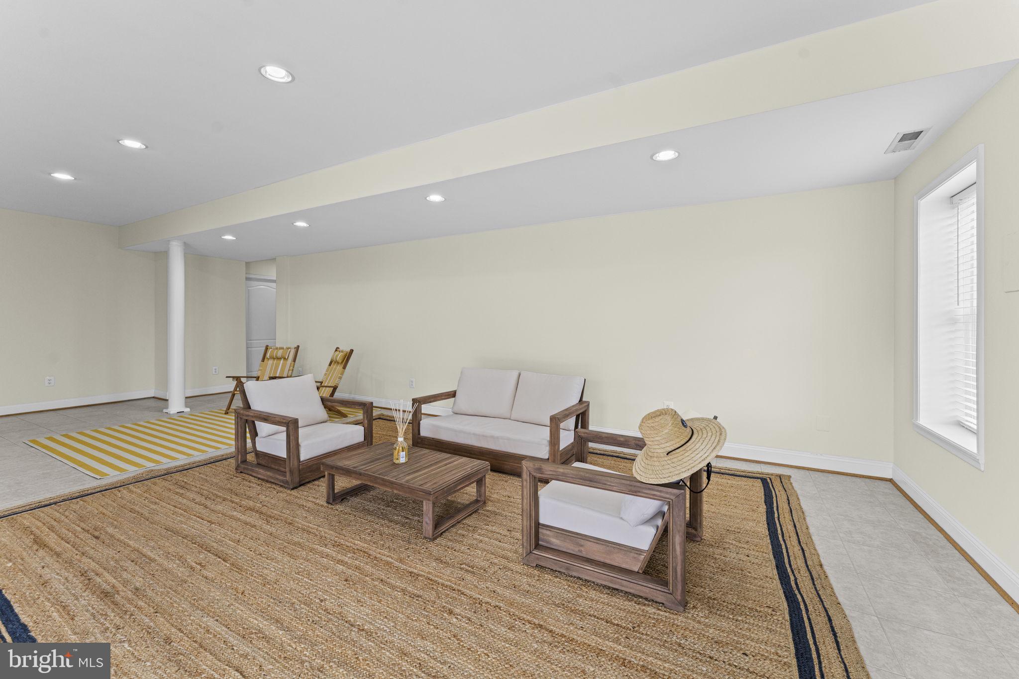 MOSBYS CROSSING - Residential