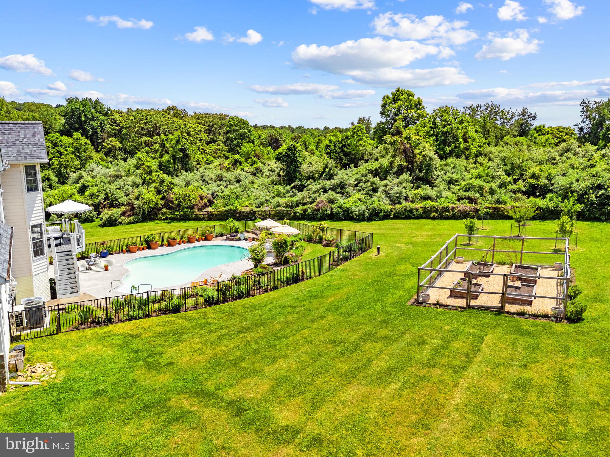 MOSBYS CROSSING - Residential