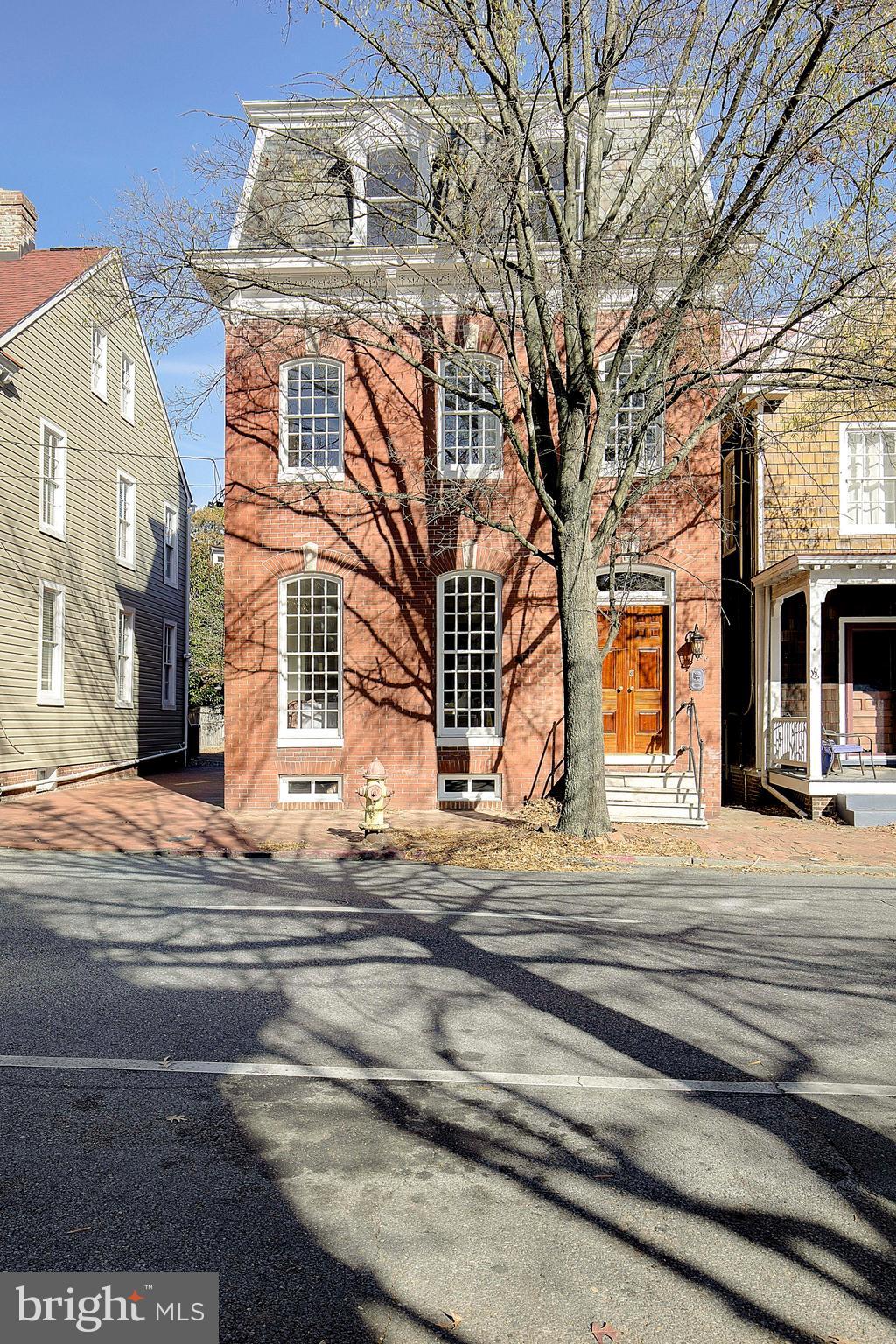 Gorgeous single-family home in a super highly desirable area of Historic Annapolis.  1-4 blocks away from restaurants, shops and the waterfront famously referred to as Ego Alley.  This home is essentially brand new and was completely remodeled by Lauer Builders.    Luxurious and custom finishes throughout the property such as custom oak flooring, mahogany front door, gourmet kitchen appliances, counters and cabinets.    A significant benefit is that there are 2 private parking spaces!
