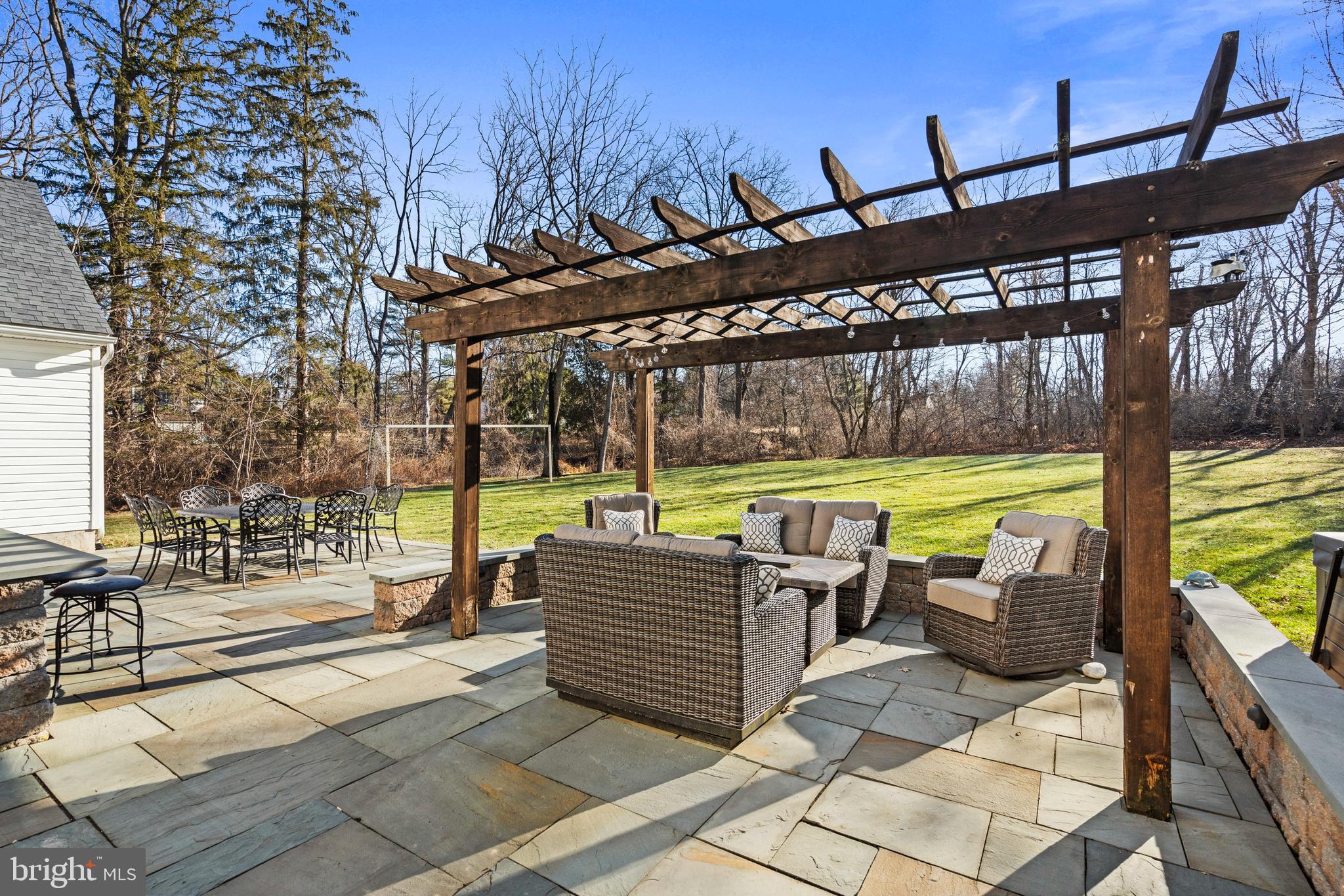 BROOKSIDE MANOR ES - Residential